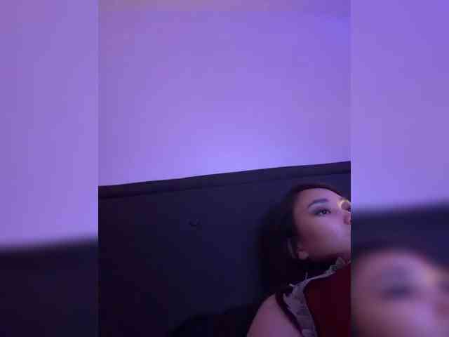 RozyElle webcam