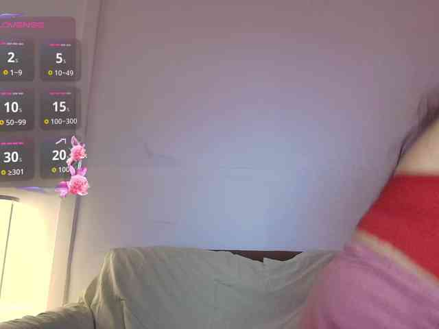 RozyElle webcam