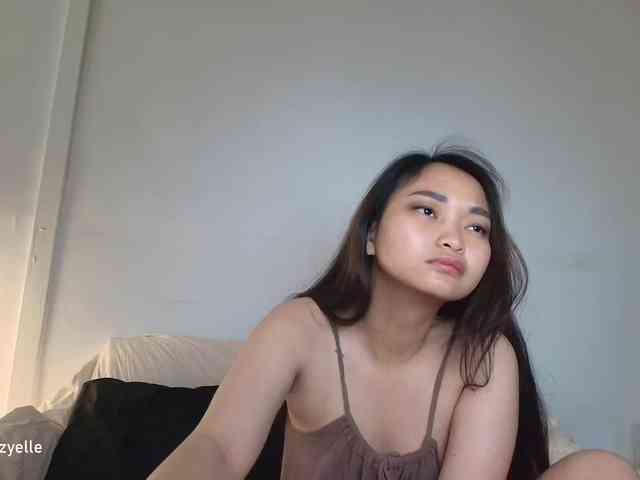 RozyElle webcam