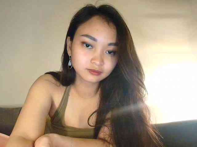 RozyElle webcam
