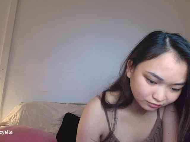RozyElle webcam