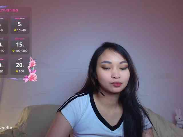 RozyElle webcam