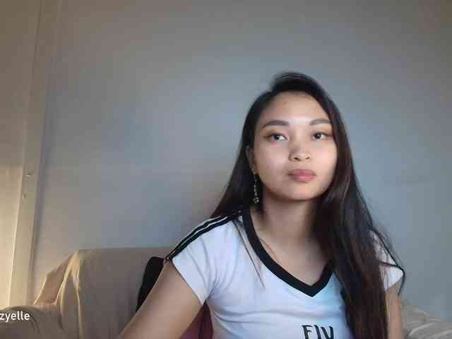 RozyElle webcam