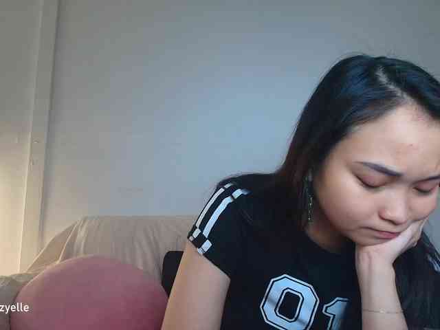 RozyElle webcam