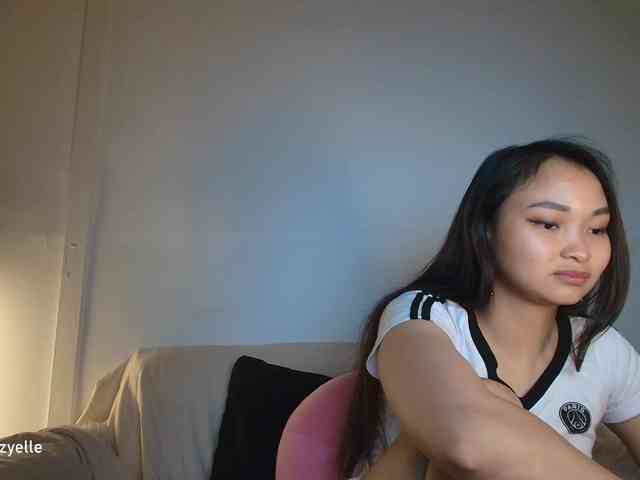 RozyElle webcam