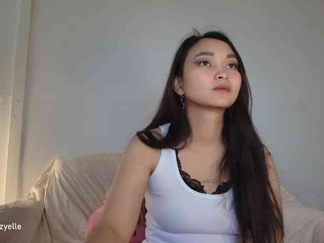 RozyElle webcam