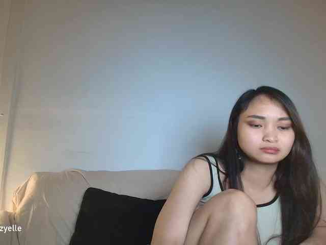 RozyElle webcam