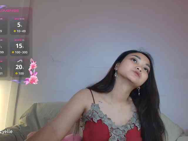 RozyElle webcam