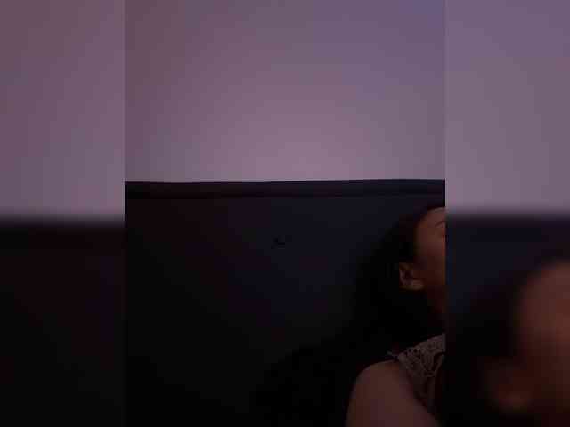 RozyElle webcam
