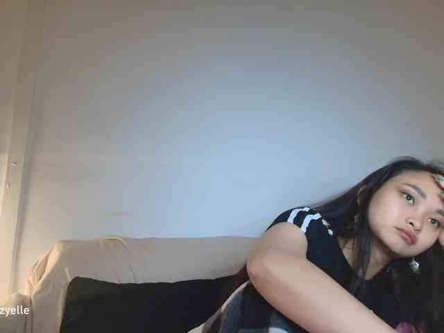 RozyElle webcam