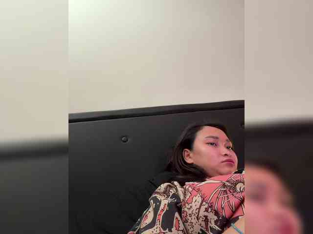 RozyElle webcam