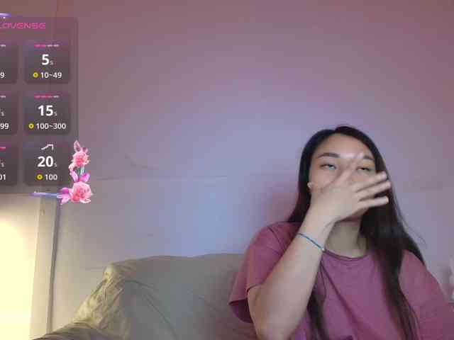 RozyElle webcam