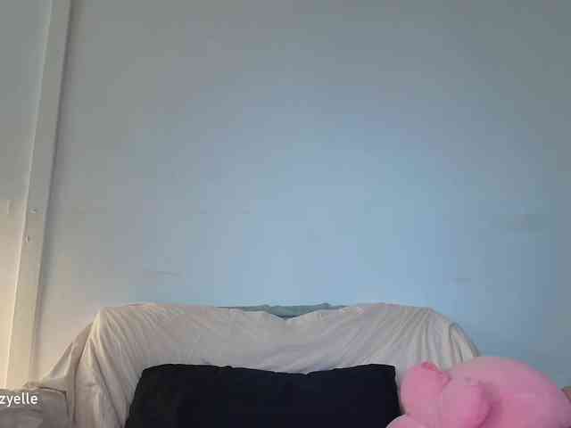 RozyElle webcam