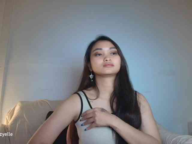 RozyElle webcam