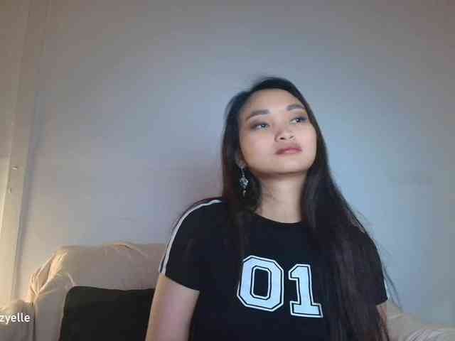 RozyElle webcam
