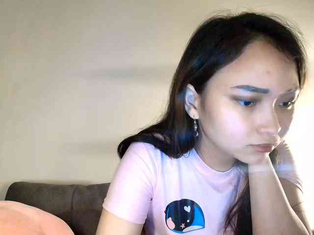 RozyElle webcam