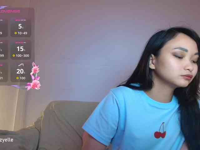 RozyElle webcam