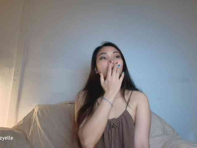 RozyElle webcam