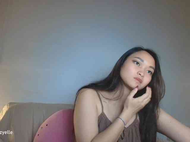 RozyElle webcam