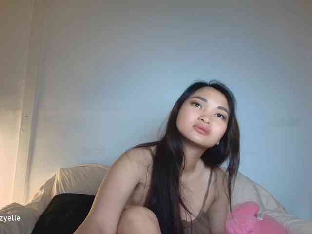 RozyElle webcam