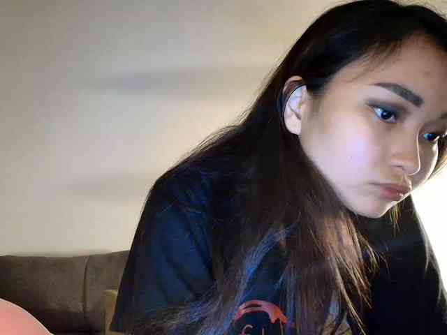 RozyElle webcam