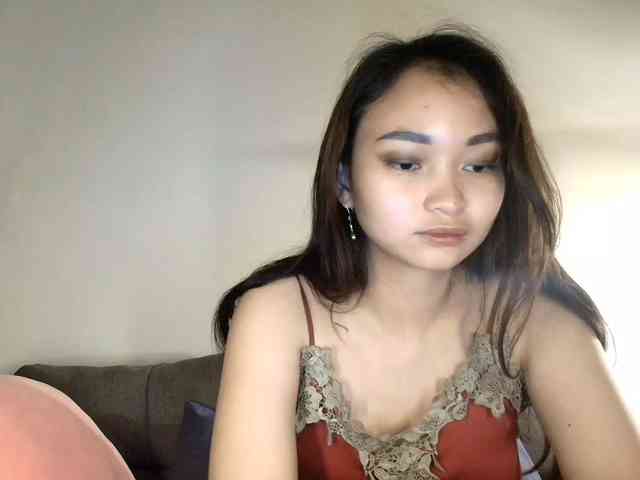 RozyElle webcam