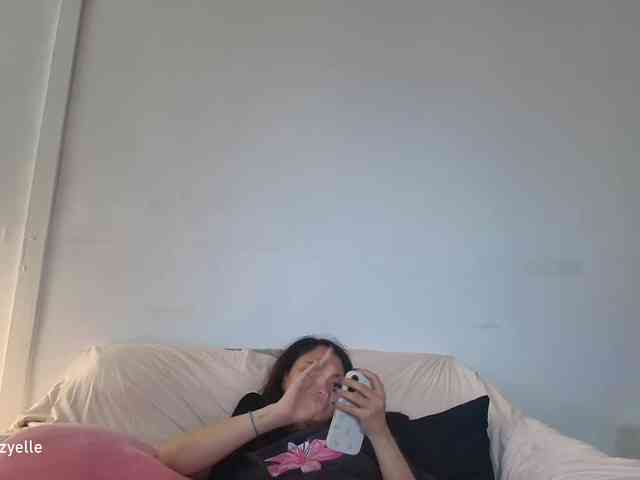 RozyElle webcam