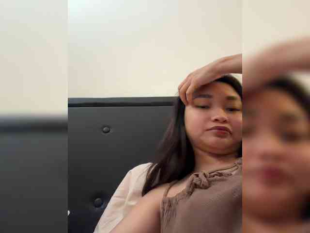 RozyElle webcam