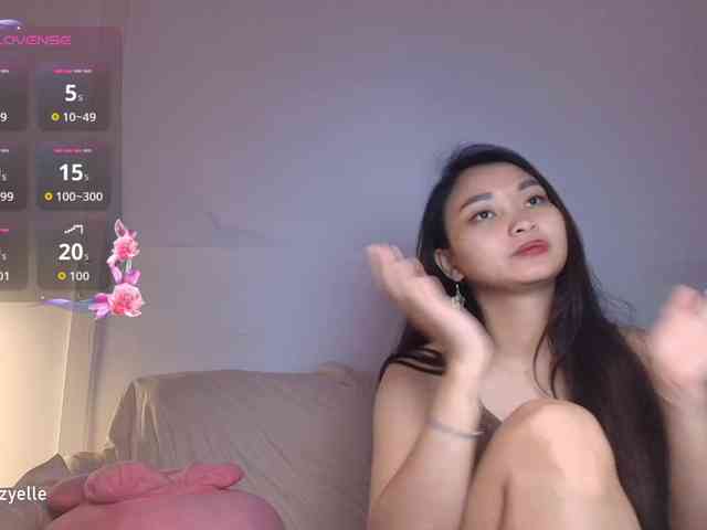 RozyElle webcam