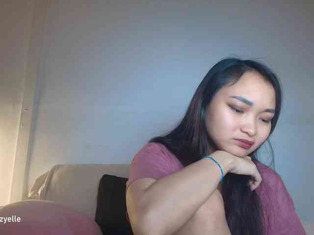 RozyElle webcam