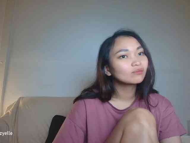 RozyElle webcam