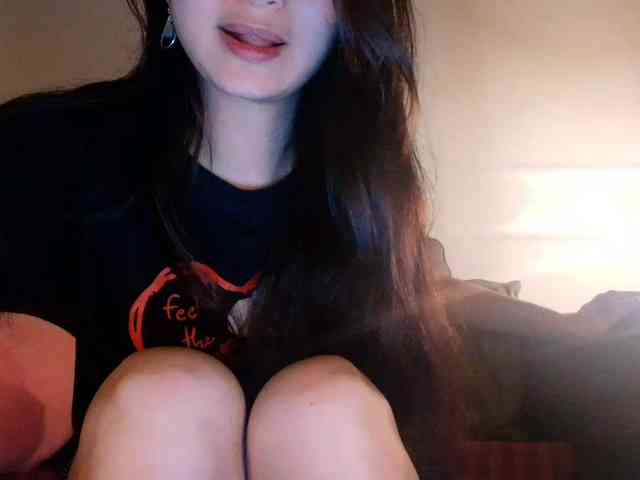 RozyElle webcam