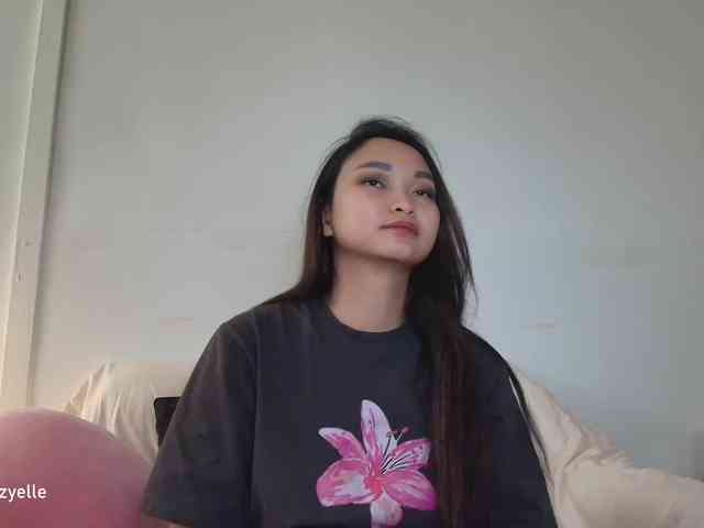RozyElle webcam