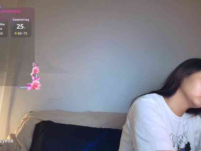 RozyElle webcam