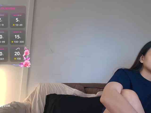 RozyElle webcam