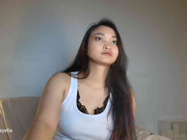 RozyElle webcam