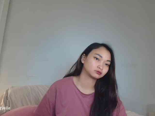 RozyElle webcam