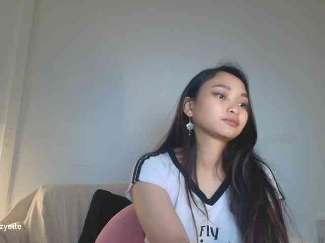 RozyElle webcam