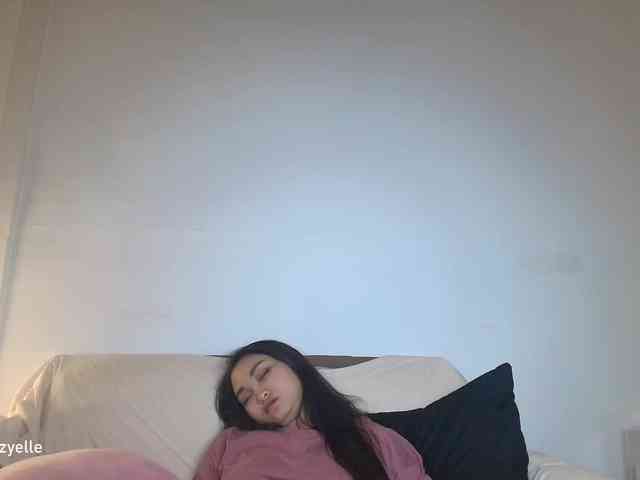 RozyElle webcam