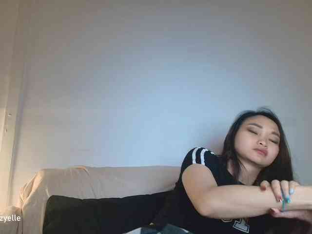 RozyElle webcam