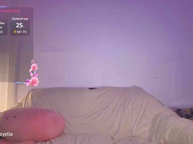RozyElle webcam