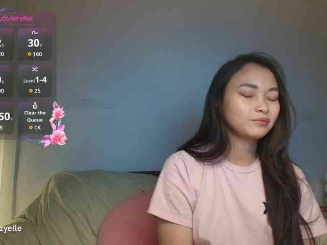 RozyElle webcam