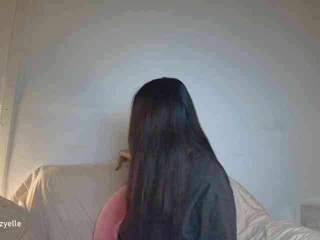 RozyElle webcam