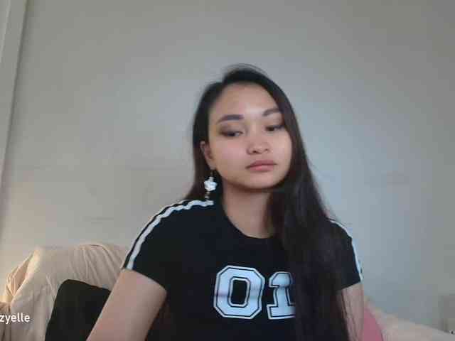 RozyElle webcam