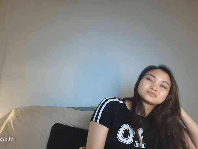 RozyElle webcam