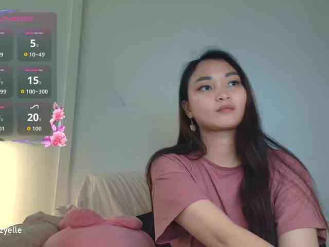 RozyElle webcam