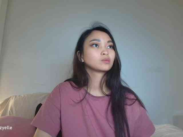 RozyElle webcam