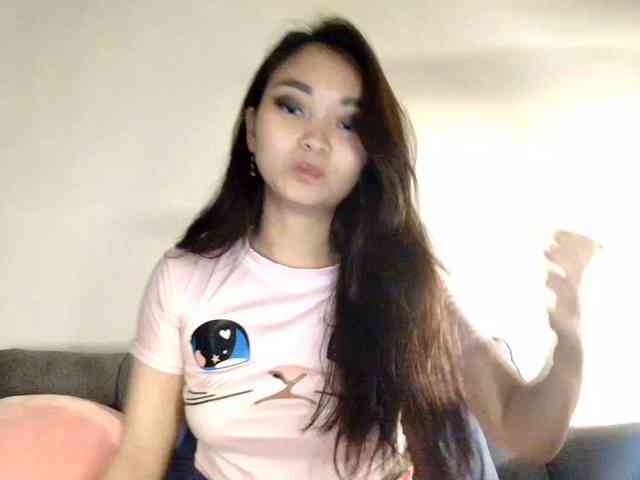 RozyElle webcam