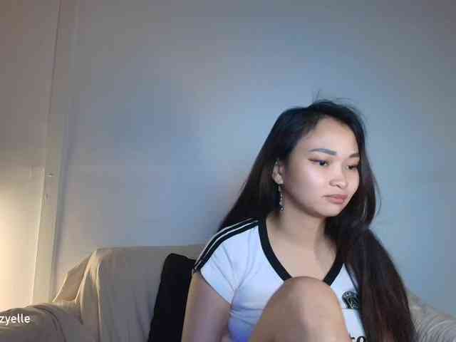 RozyElle webcam