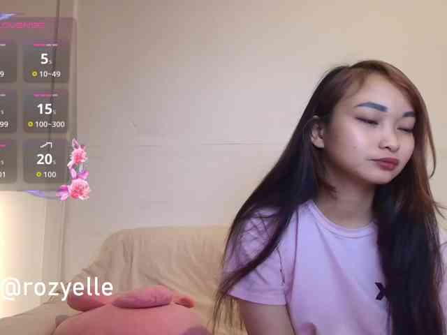 RozyElle webcam